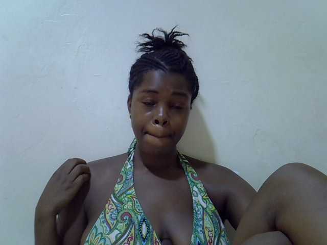 pretty-kimmy live cam on BongaCams
