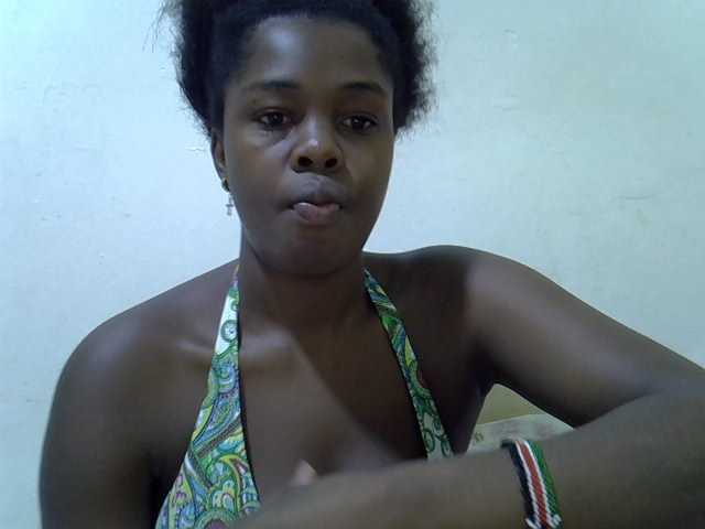 pretty-kimmy live cam on BongaCams