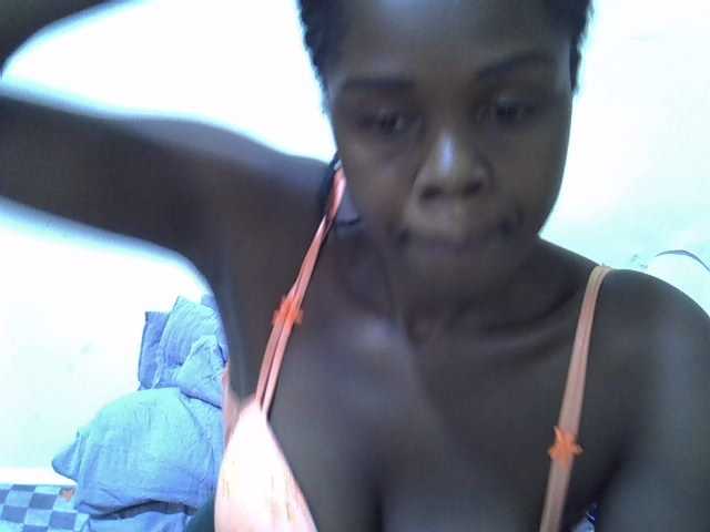 pretty-kimmy live cam on BongaCams