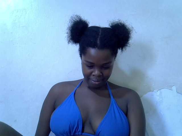 pretty-kimmy live cam on BongaCams