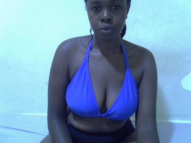 pretty-kimmy live cam on BongaCams