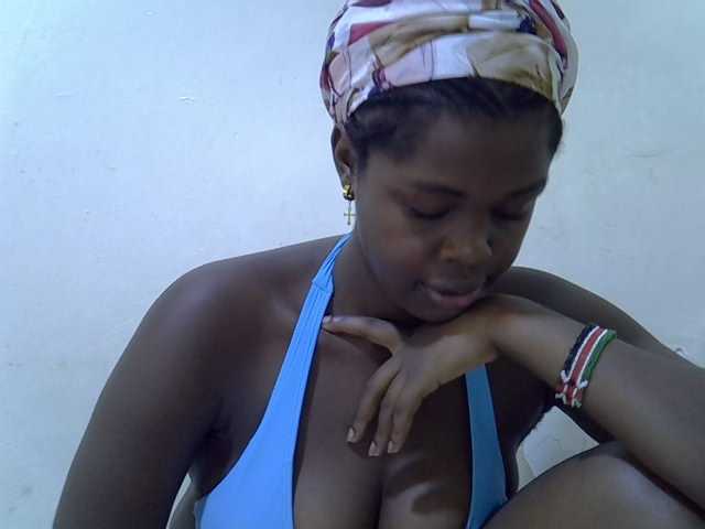 pretty-kimmy live cam on BongaCams