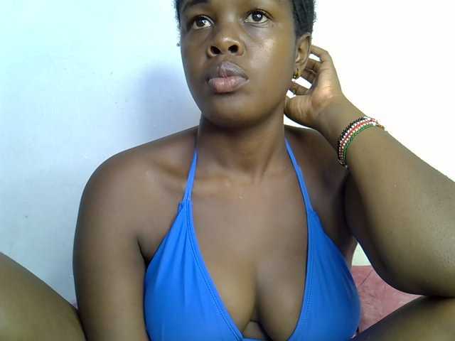 pretty-kimmy live cam on BongaCams