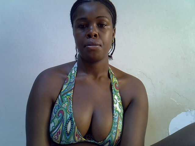 pretty-kimmy, en vivo ahora en BongaCams
