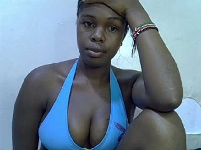 pretty-kimmy live cam on BongaCams