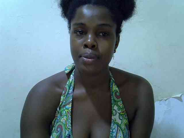 Model: pretty-kimmy