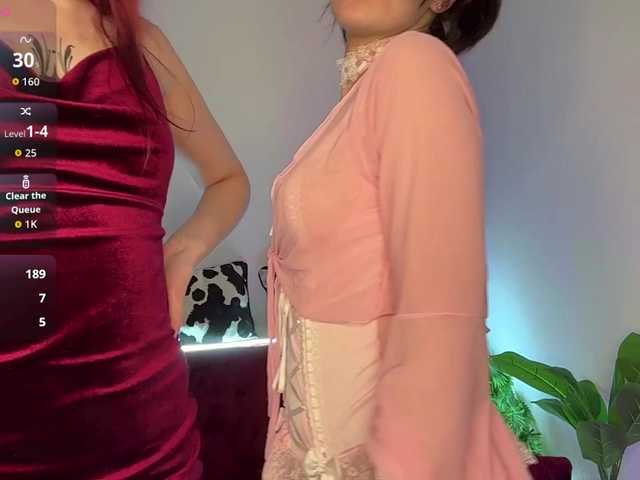 Lana-and-Jana