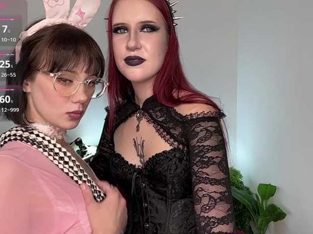 Lana-and-Jana