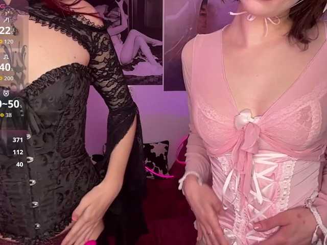 Lana-and-Jana