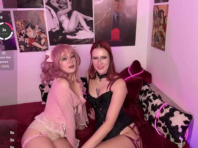 Lana-and-Jana