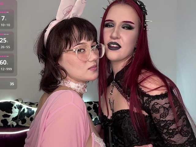 Lana-and-Jana live cam on BongaCams