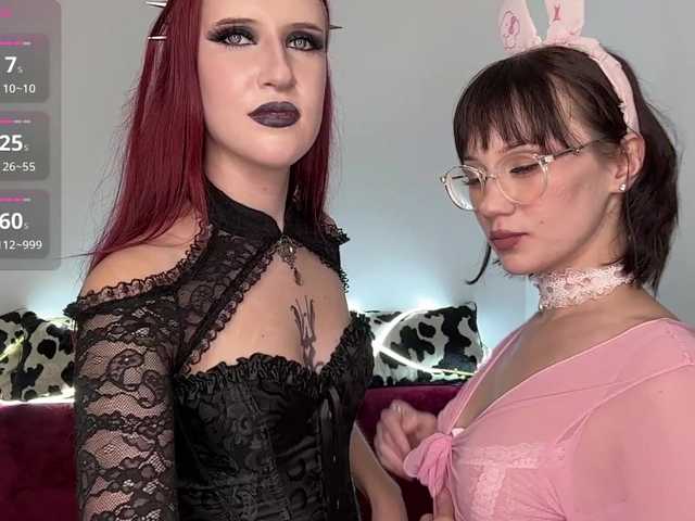 Lana-and-Jana