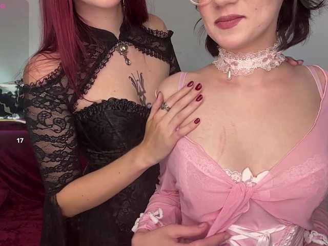 Lana-and-Jana