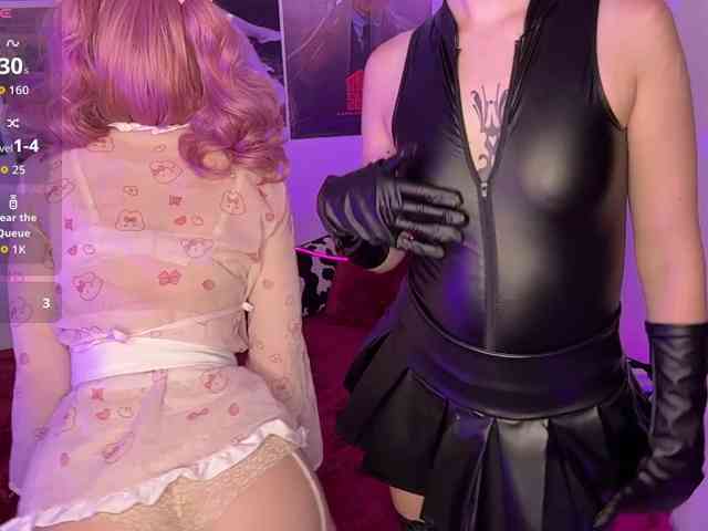 Lana-and-Jana webcam