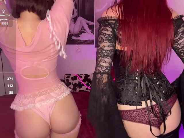 Lana-and-Jana