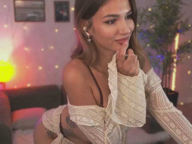 blue-beryyy live cam on BongaCams