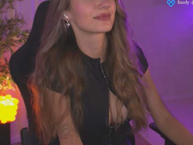 blue-beryyy live cam on BongaCams