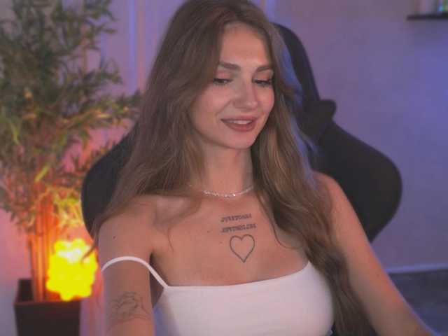 blue-beryyy, en directo ahora en BongaCams