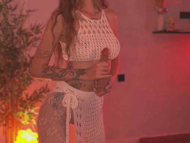 blue-beryyy live cam on BongaCams