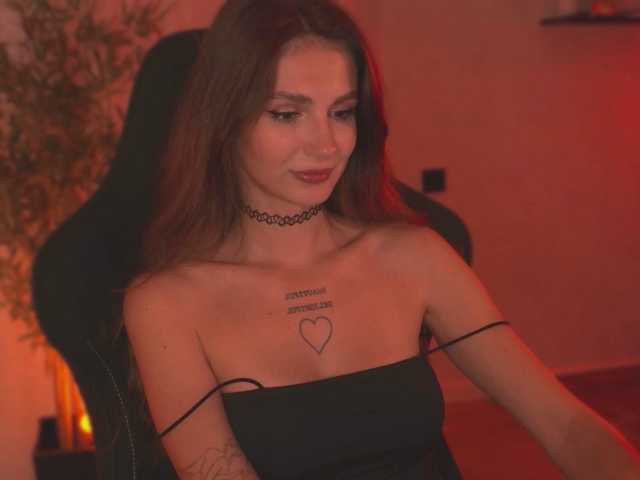 blue-beryyy live cam on BongaCams