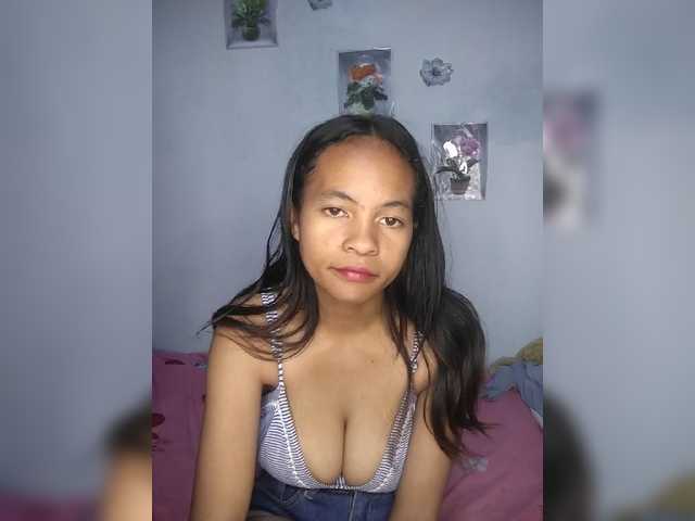 Sarah-71, 19 y/o - Live Cam on BongaCams