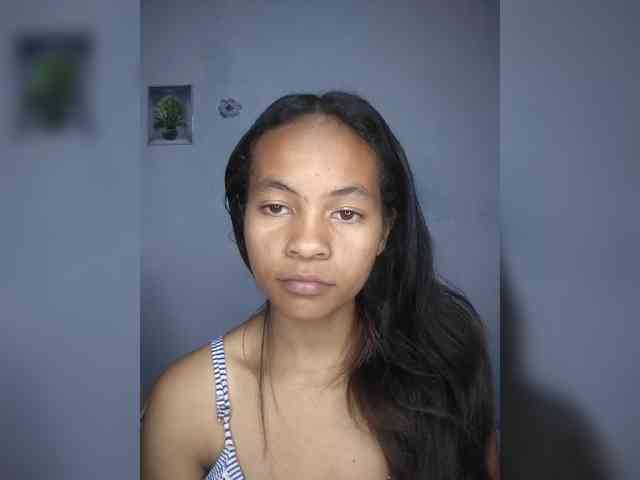 Sarah-71 webcam