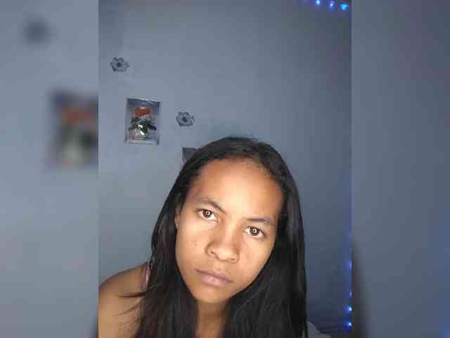 Sarah-71 webcam