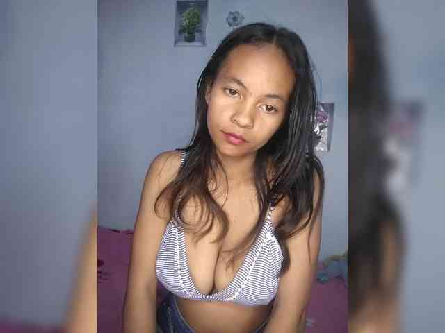 Sarah-71
