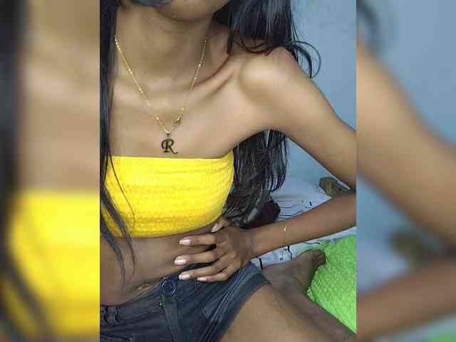 Sarah-71 webcam