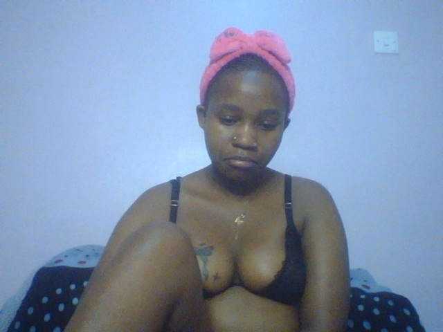 Evee live cam on BongaCams