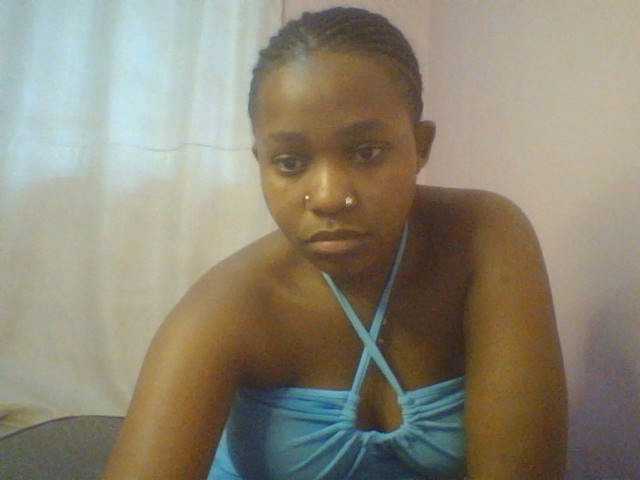 Evee live cam on BongaCams