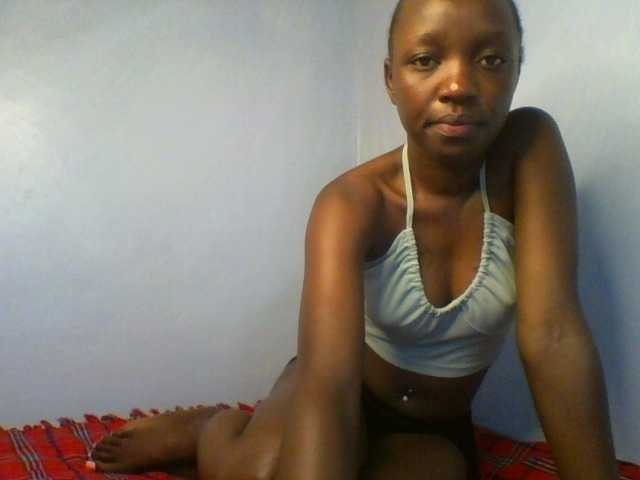 Evee live cam on BongaCams