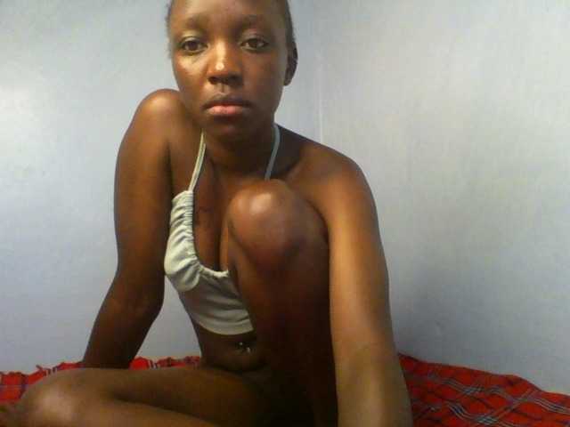 Evee live cam on BongaCams