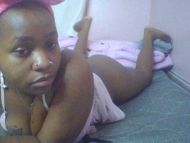 Evee live cam on BongaCams