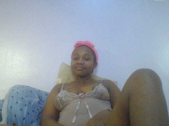 Evee live cam on BongaCams