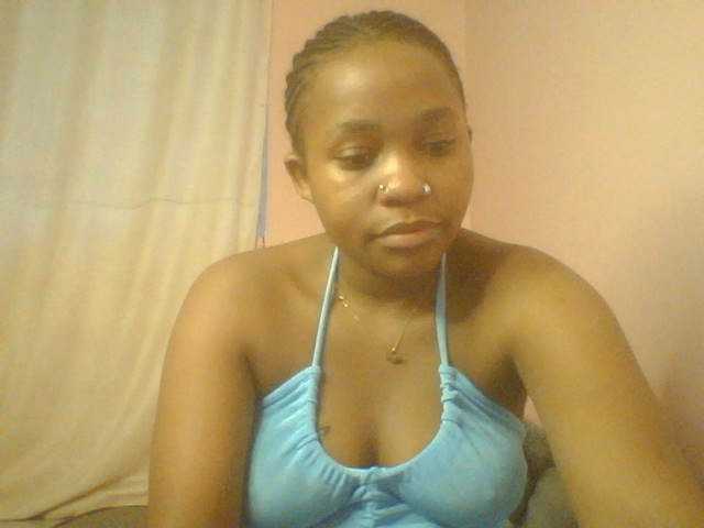 Evee live cam on BongaCams