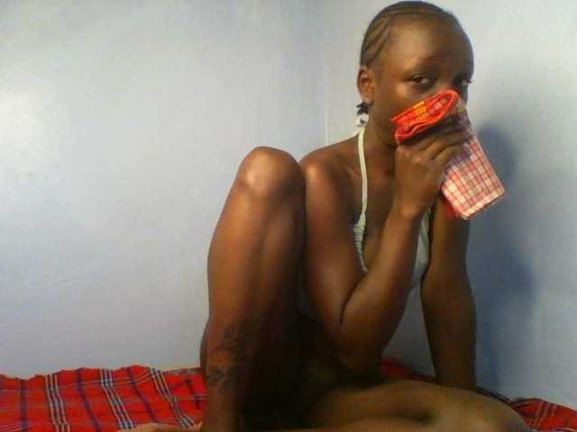 Evee live cam on BongaCams