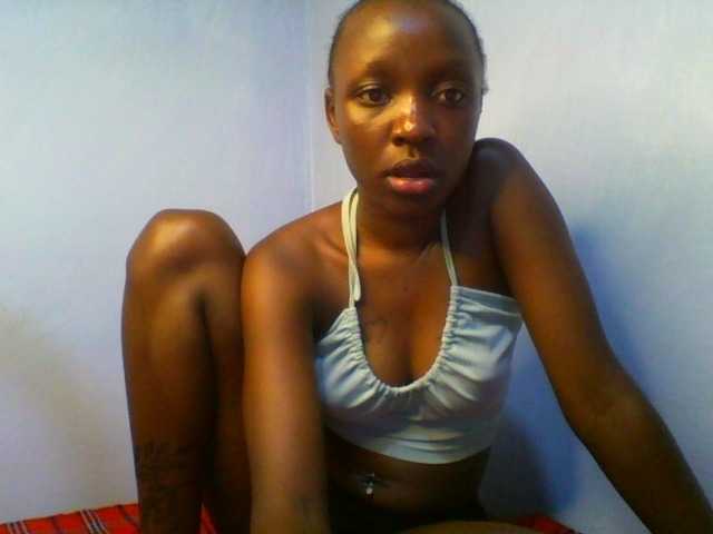 Evee live cam on BongaCams