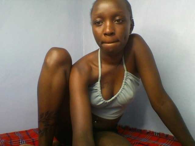 Evee live cam on BongaCams