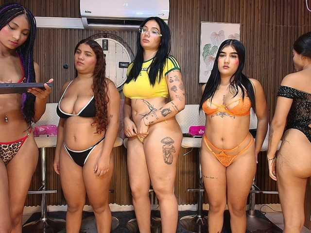 LatinsSquirting live cam preview