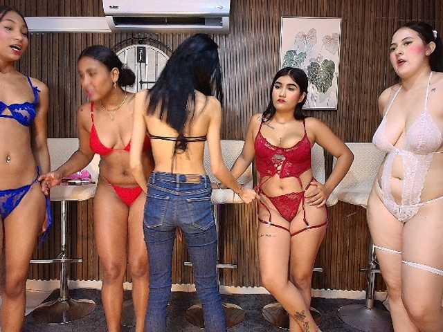 LatinsSquirting live cam on BongaCams