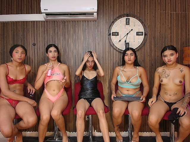 LatinsSquirting live cam on BongaCams