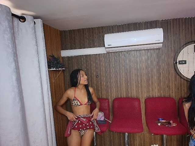 LatinsSquirting live cam on BongaCams