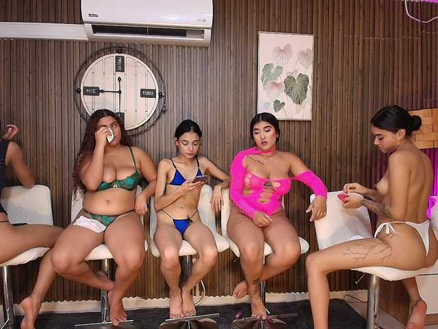 LatinsSquirting live cam preview