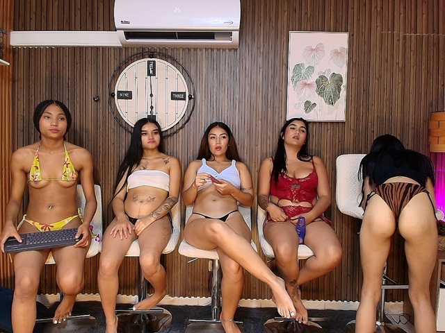 LatinsSquirting live cam on BongaCams