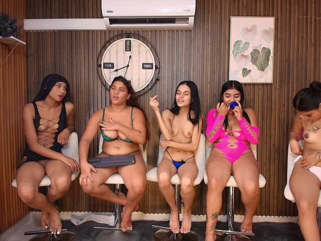 LatinsSquirting live cam preview
