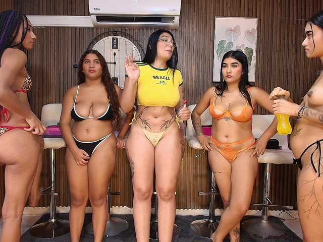 LatinsSquirting