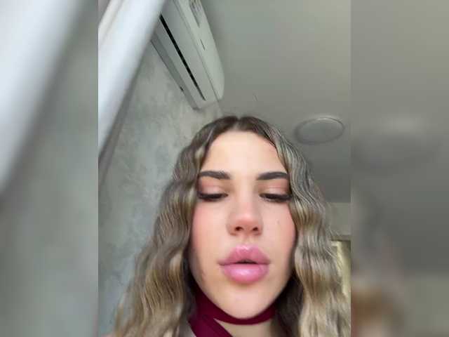 Elisavetaa live cam on BongaCams