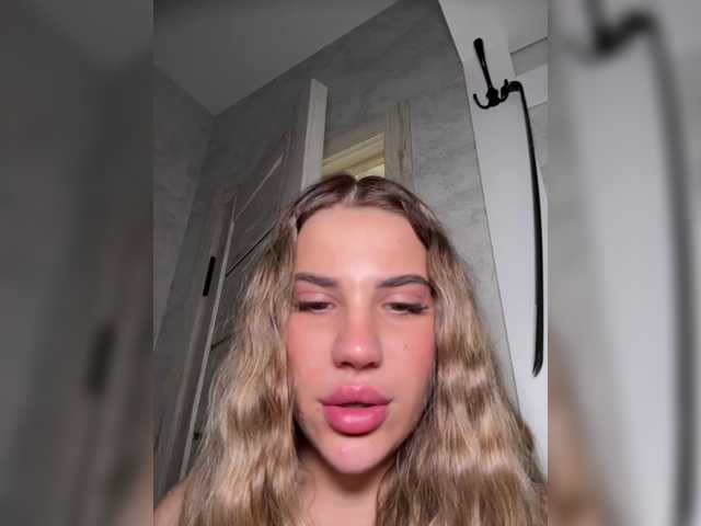 Elisavetaa live cam on BongaCams