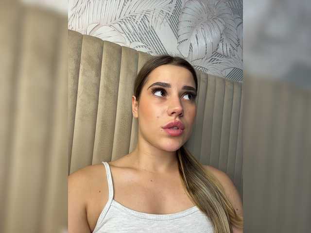 le modèle Elisavetaa est en webcam porno dans un show sur le site bongacams, il possède les tags suivants: White/Caucasian,Blonde,Shaved